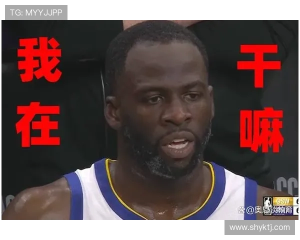 博伊肘击动作引发巨大争议裁判未出示红牌引球迷热议 博伊肘击动作引发巨大争议裁判未出示红牌引球迷热议