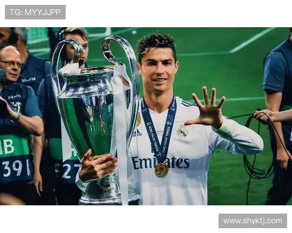 C罗有望在一年内成为足坛首位进球破千的历史传奇